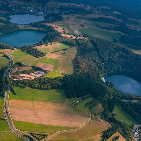 アパート In Der Vulkaneifel 